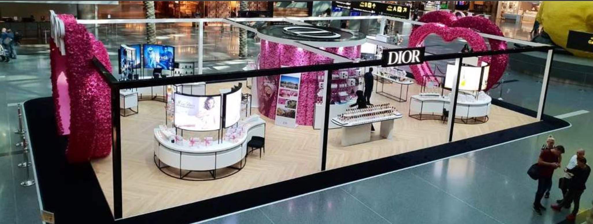 Parfums Christian Dior podium installation at an airport duty free hall, built by Display Dynamics